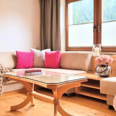 Zum Landarzt Apartment Neustift im Stubaital